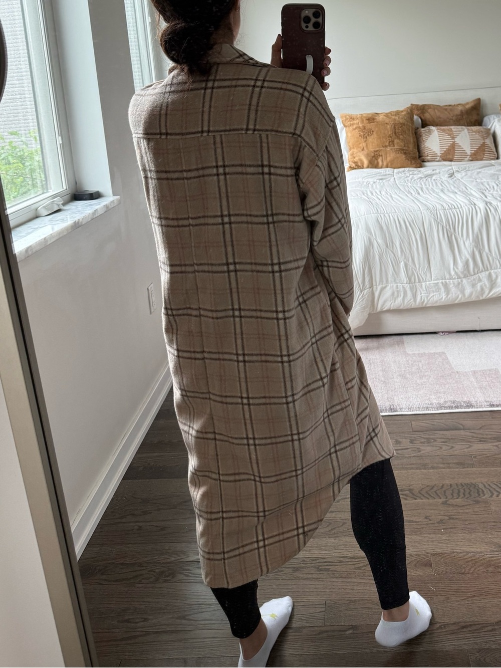 Le Lis Beige Plaid Long Shacket Jacket - Picture 3 of 4
